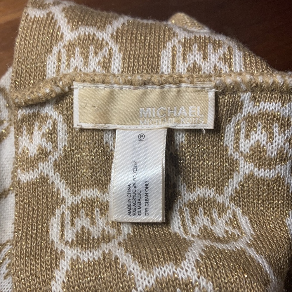 MICHAEL Michael Kors Monogram Infinity Scarf - Picture 4 of 6